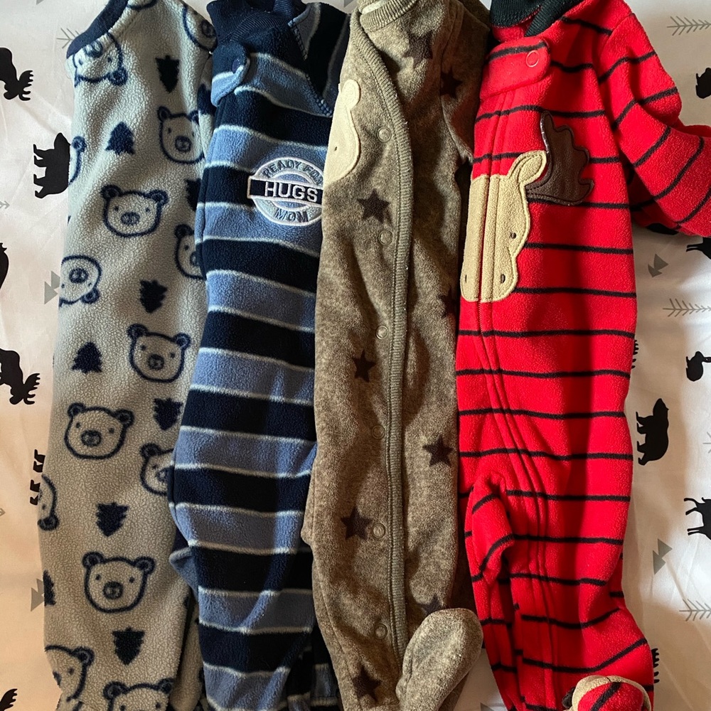 4 0-3 month fleece pajamas